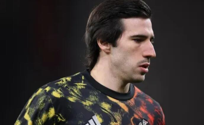 爱游戏平台-尤文锁定托纳利为首要引援目标，计划出售奥彭达筹款|尤文图斯|意大利|转会|纽卡斯尔联|纽卡斯尔_新浪体育_新浪新闻